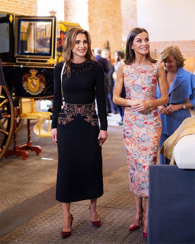 Rania de Jordania junto a la reina Letizia en Madrid