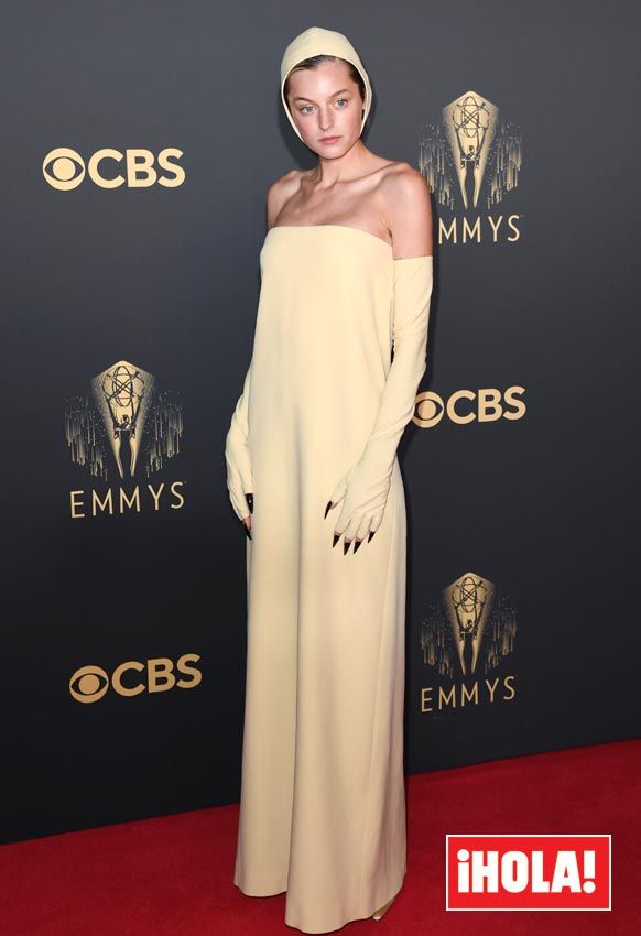 Emma Corrin Premios Emmy