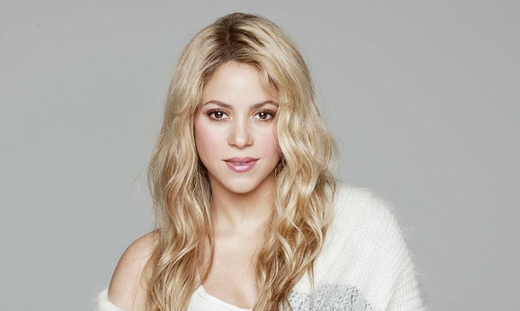 Shakira Poses For A Photo Session