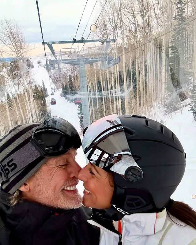 Juan Soler y Paulina Mercado disfrutan de unas vacaciones invernales en Utah