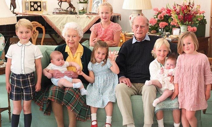 Los duques de Cambridge celebran el Día del Padre con un importante recuerdo y una foto inédita