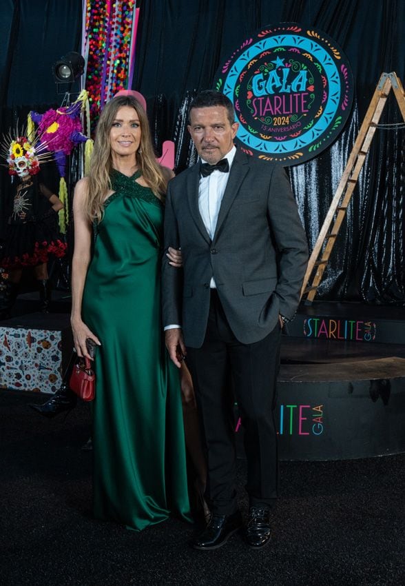Antonio Banderas y Nicole Kimpel en la gala Stalrlite 2024