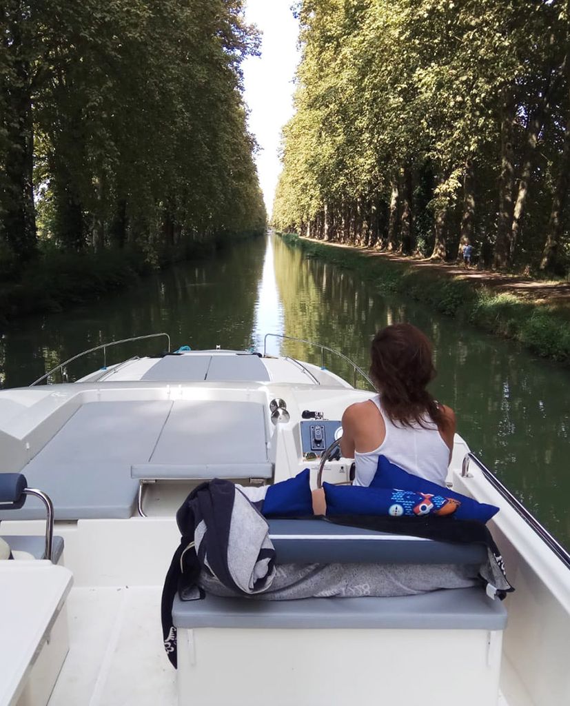 Embarcación por el canal du midi