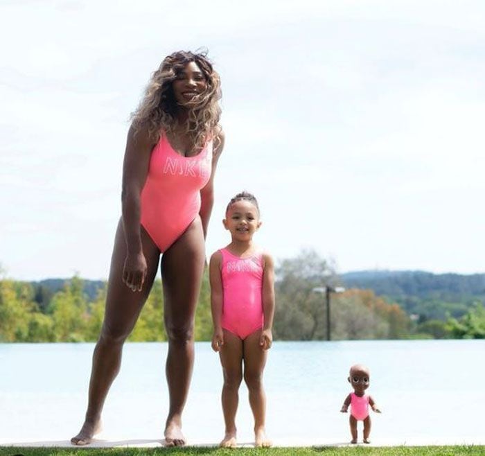 Serena Williams junto a su hija Olympia 