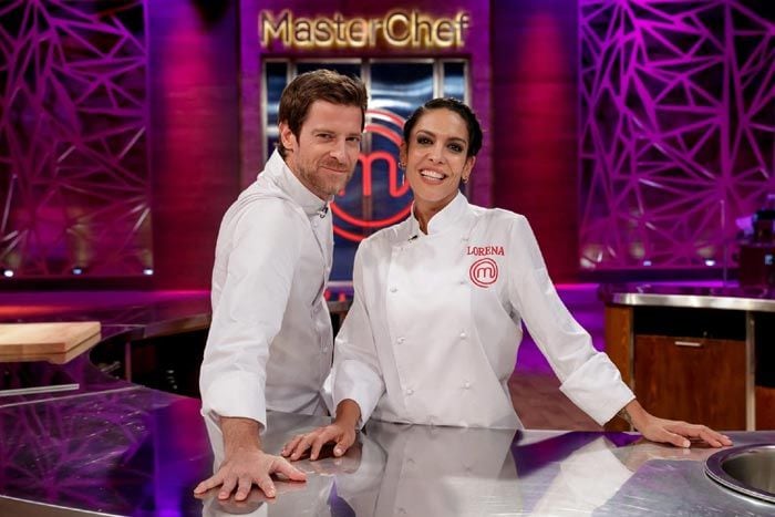 Manu Baqueiro y Lorena Castell en la final de MasterChef celebrity