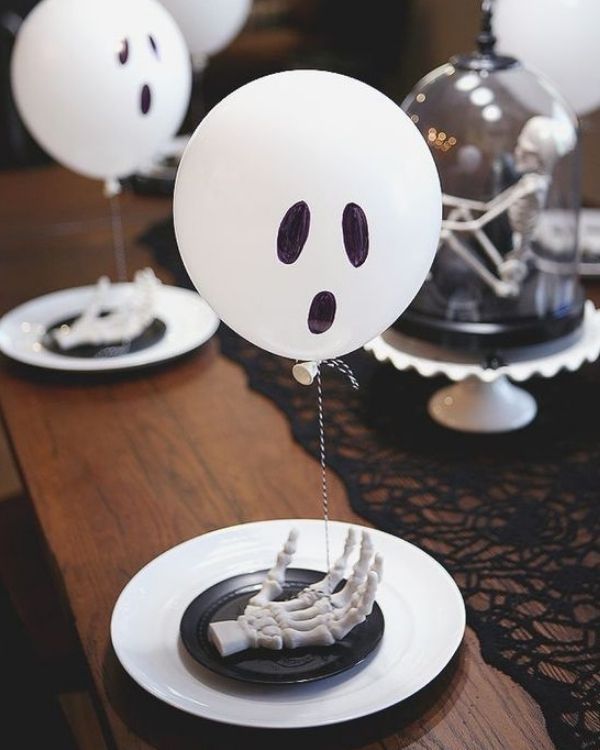 decorar mesa halloween globos