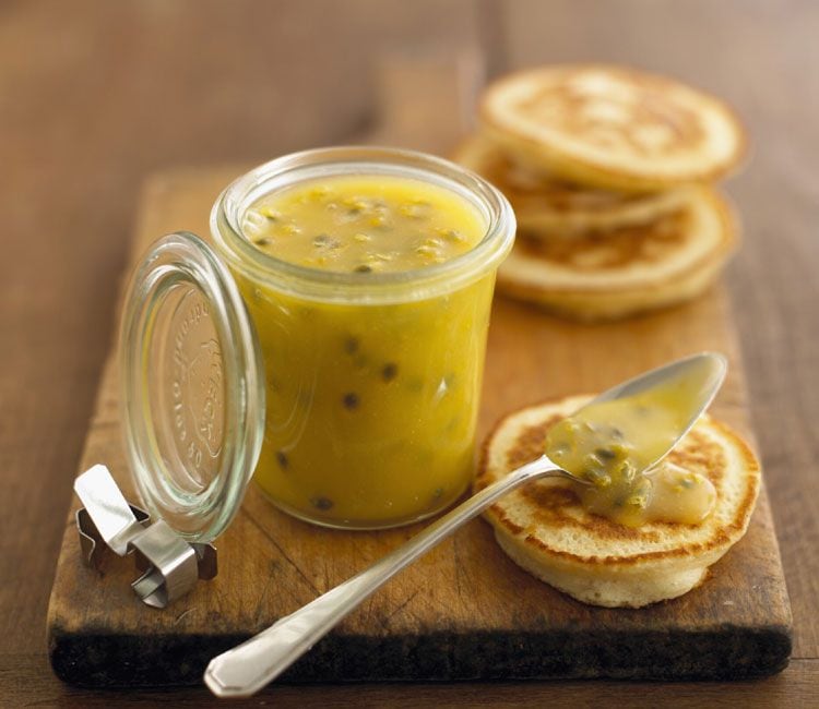 Mini tortitas con 'curd' de fruta de la pasión