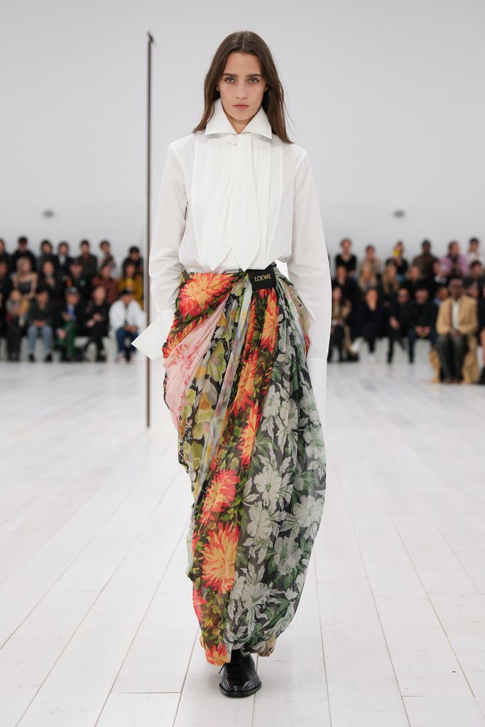 Paris Fashion Week: Loewe Primavera/Verano 2025