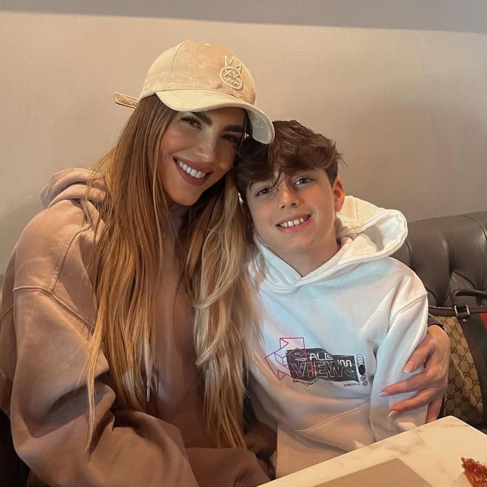 Gaby Espino y su hijo Nickolas