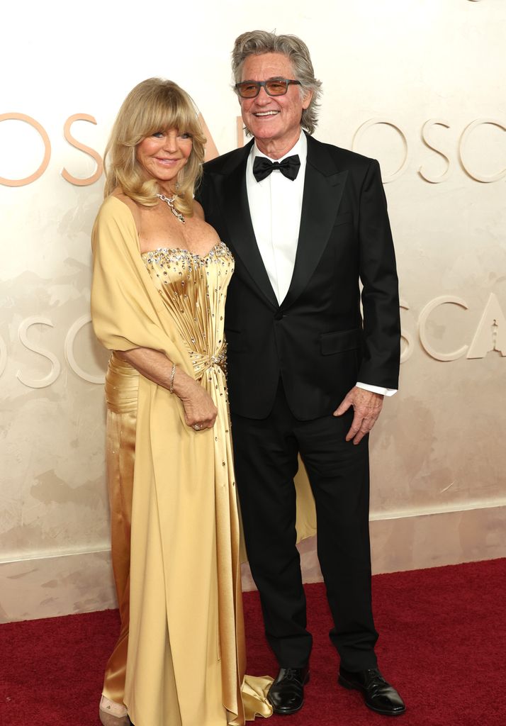 Goldie Hawn y Kurt Russell en la 97a. edición de los Premios Oscar en el Dolby Theatre.