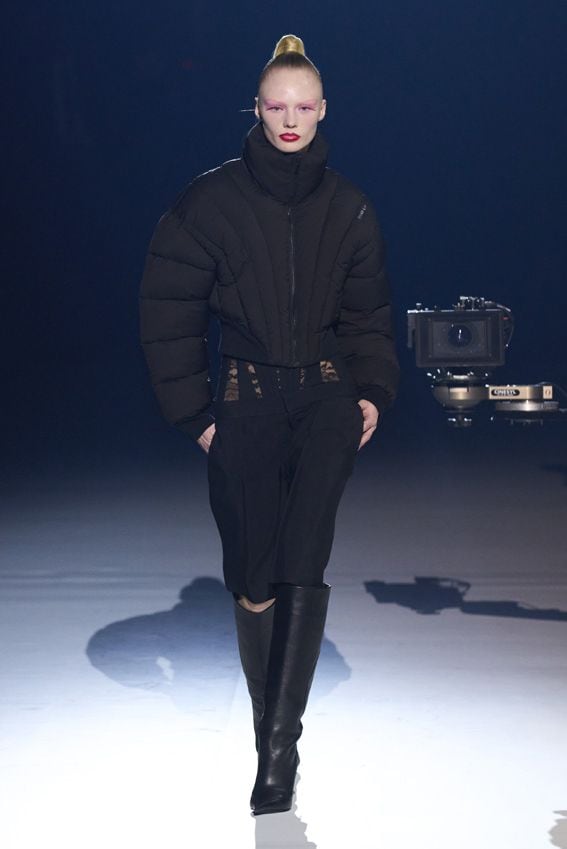 mugler014a