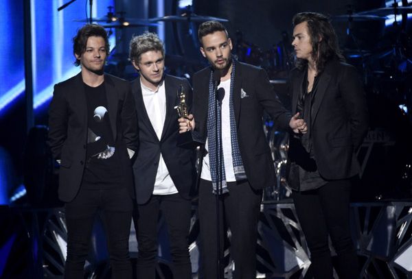 Los integrantes de One Direction tuvieron el detalle de compartir el premio con Zayn Malik pese a haber abandonado el grupo
