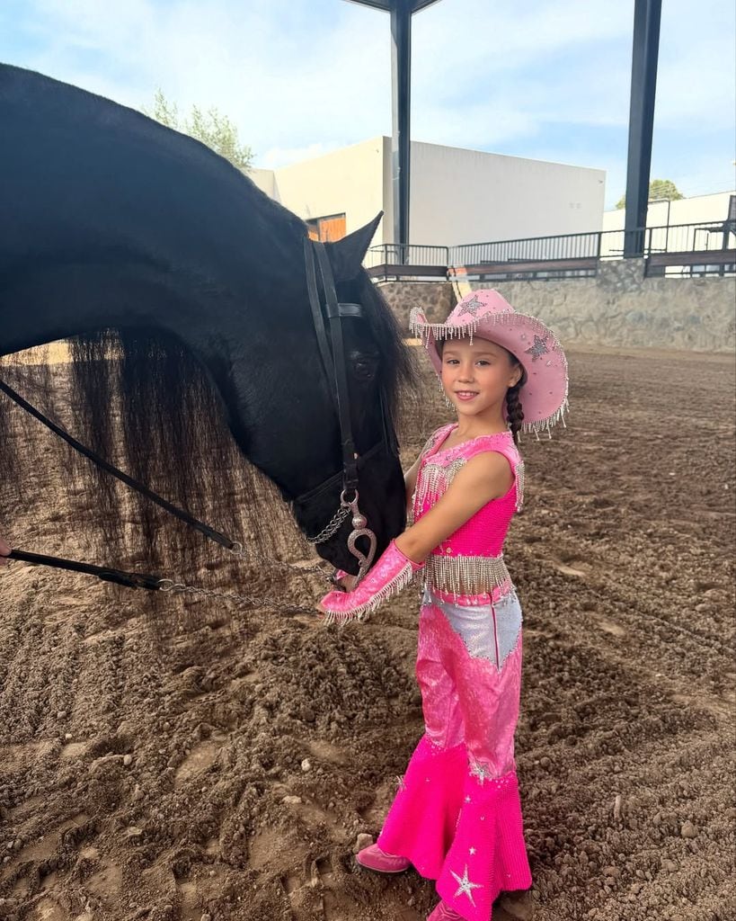 Para celebrar sus siete años, la niña eligió una fiesta con temática vaquera.