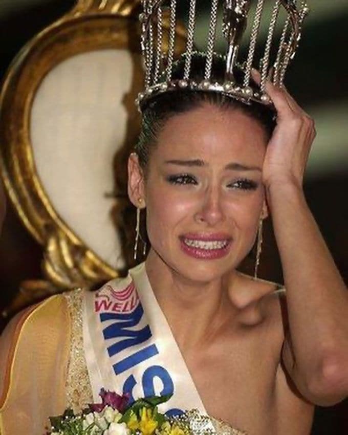 Eva González recuerda a su padre fallecido cuando se cumplen 20 años de su coronación como Miss España 20023