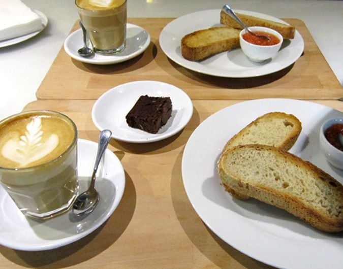 La hora del desayuno o la merienda se convierten en toda una experienca 'gastro' en este tipo de locales.
