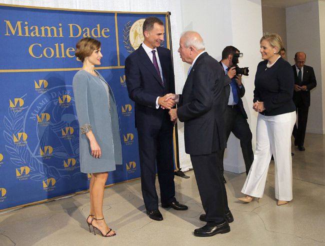 Su primera parada fue el Miami Dade College, el centro de educación superior más grande de Estados Unidos que cuenta con más de 165 mil estudiantes en sus siete campus (se creó con la idea de dar acceso a la educación a afroamericanos y exiliados cubanos por lo que se ha convertido con el tiempo en un ejemplo de integración).
