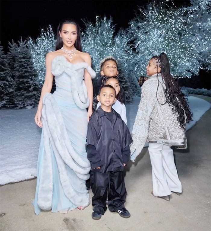North West se hace viral en la fiesta de Navidad de las Kardashian