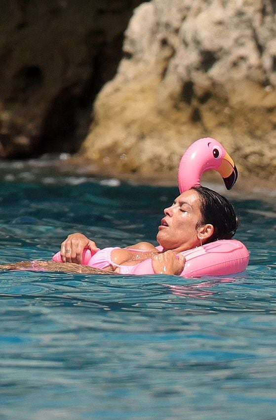 Lorena Castell disfruta al máximo de su verano de soltera 