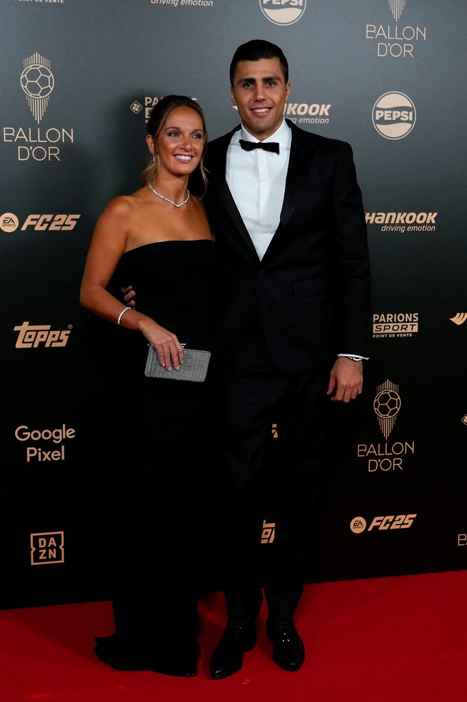 Rodri Hernandez y Laura en la Gala del Balon de Oro 2024