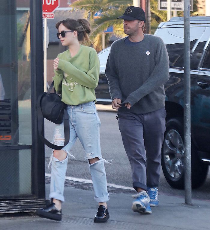 Dakota Johnson, Chris Martin y la nueva prueba de su amor