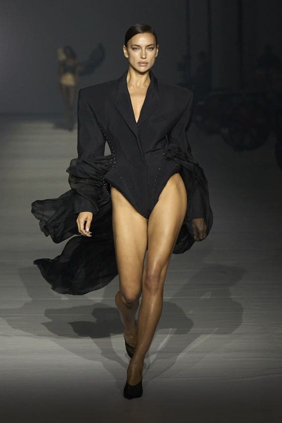 mugler038a