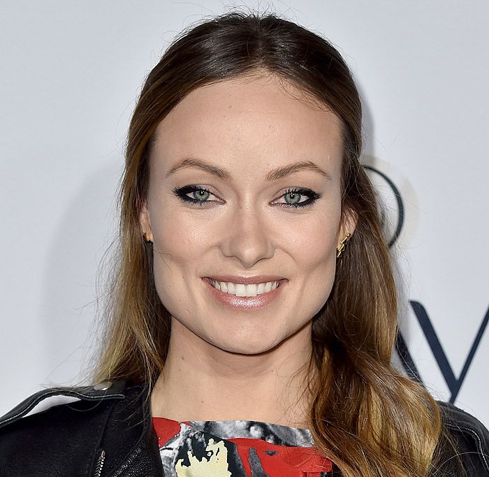 Rostro cuadrado: Olivia Wilde. Este tipo de rostros se caracterizan por la dureza de sus líneas y por eso no debemos optar por maquillajes excesivamente fuertes o marcados
