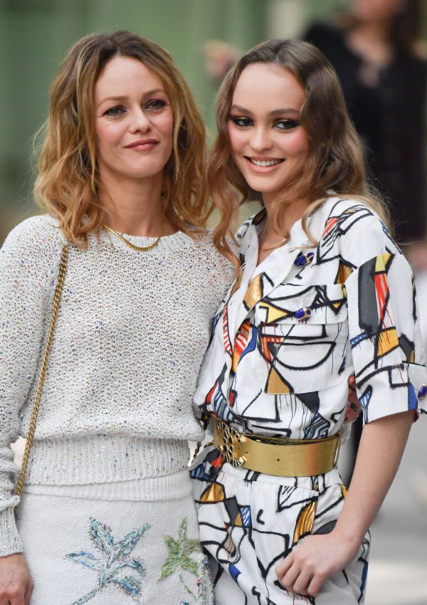 lily rose depp y vanessa paradis a