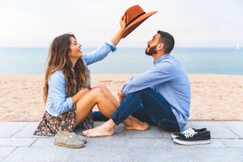 pareja sombrero