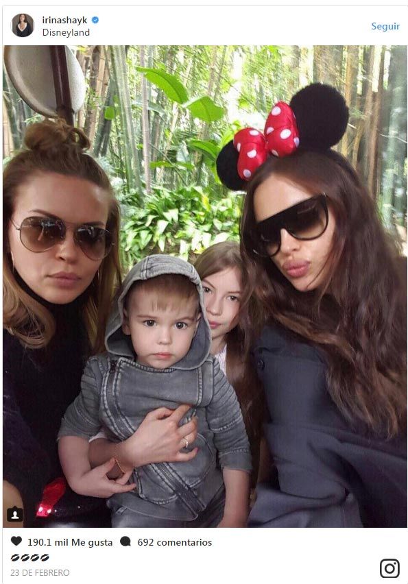 Irina Shayk en Disneyland