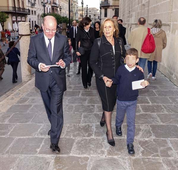 La viuda de José Manuel Lara Bosch, así como otros familiares, pronunciaron unas emotivas palabras durante el oficio
