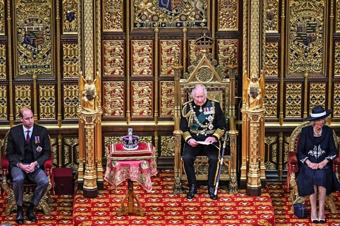 Carlos III, la reina Camilla y el príncipe de Gales