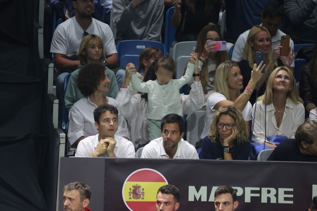 La familia de Rafa Nadal animando desde la grada