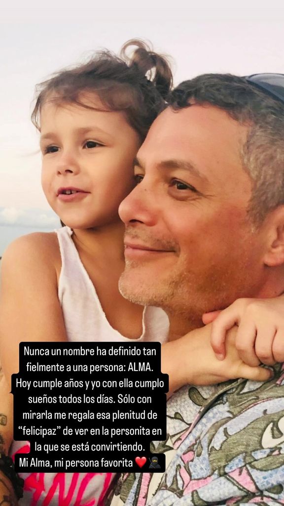 Alejandro Sanz publicó una hermosa postal junto a su hija Alma, así como un emotivo mensaje.