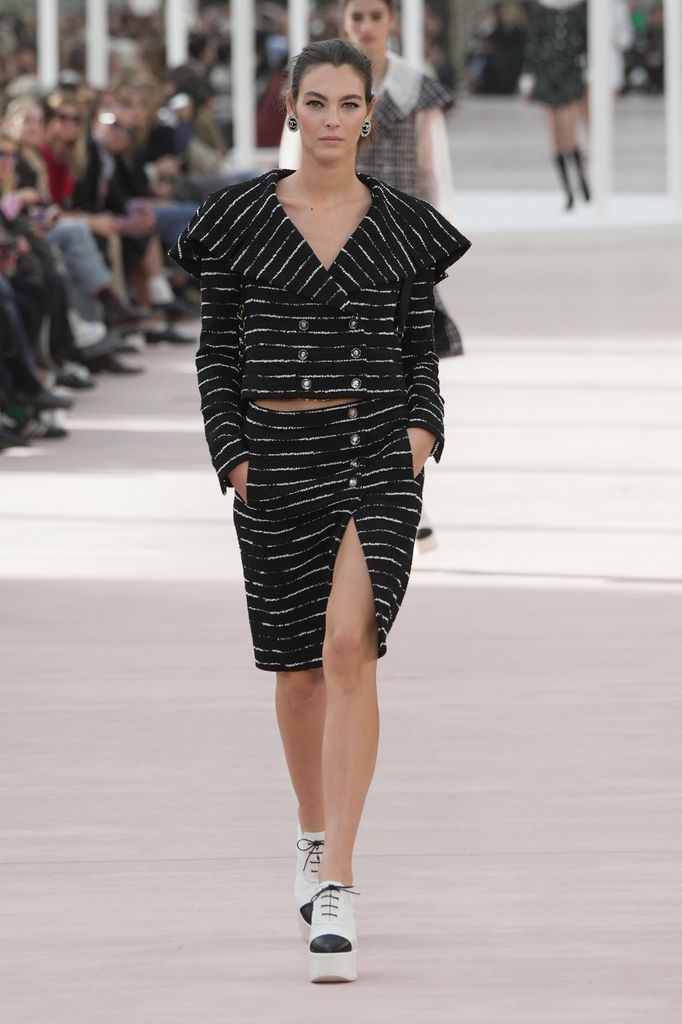 Paris Fashion Week: Chanel Primavera/Verano 2025