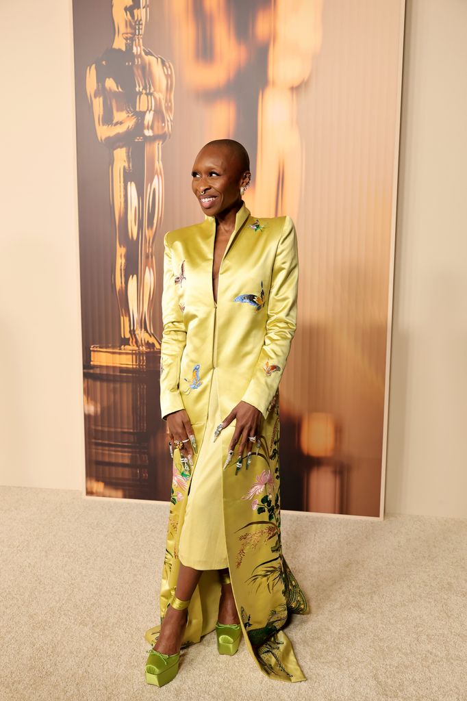 Cynthia Erivo en una pieza de archivo de Ginevchy para la cena de nominados a los premios Óscar.