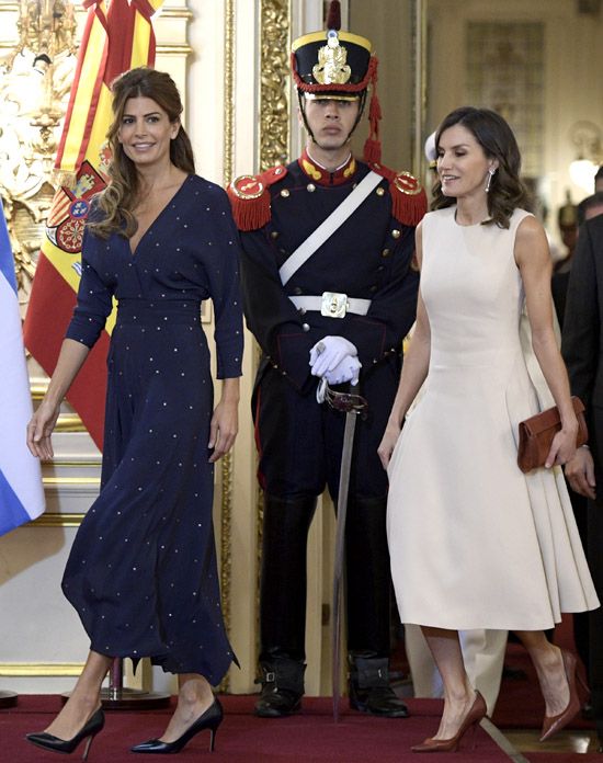 Reina Letizia y Juliana Awada