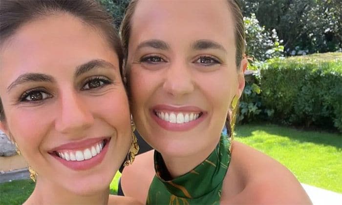 Claudia Osborne con su hermana Ana Cristina Portillo