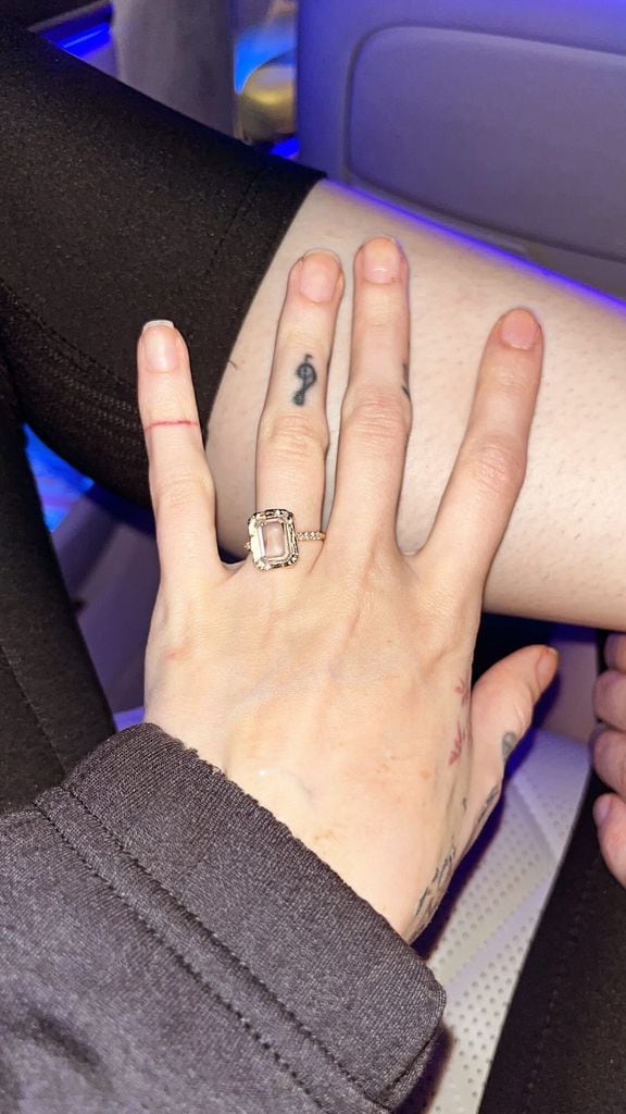 Paris Jackson anillo compromiso