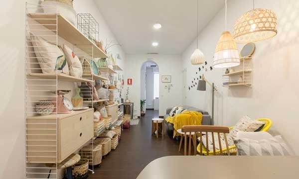 R Diseño inaugura tienda en Madrid, poniendo al alcance de los madrileños (y de los que no lo son) muebles y objetos de estilo nórdico.
