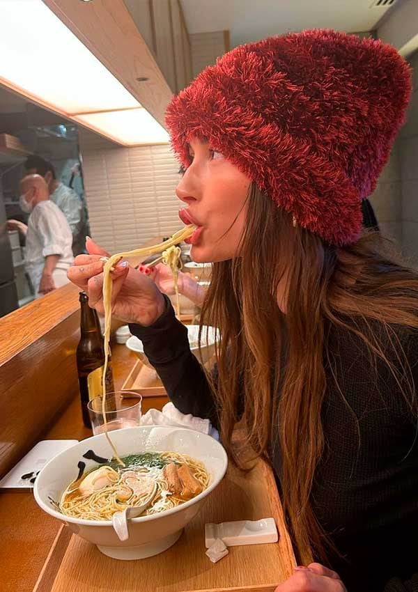 hailey bieber que comer