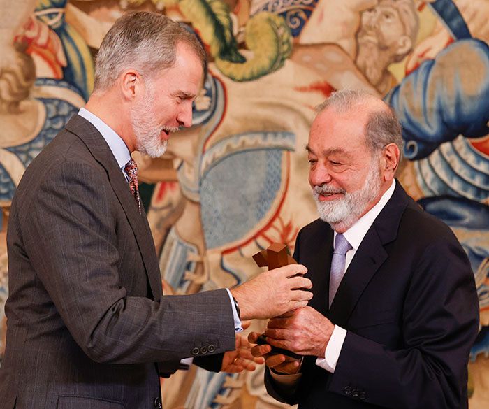 El Rey Felipe VI y Carlos Slim 