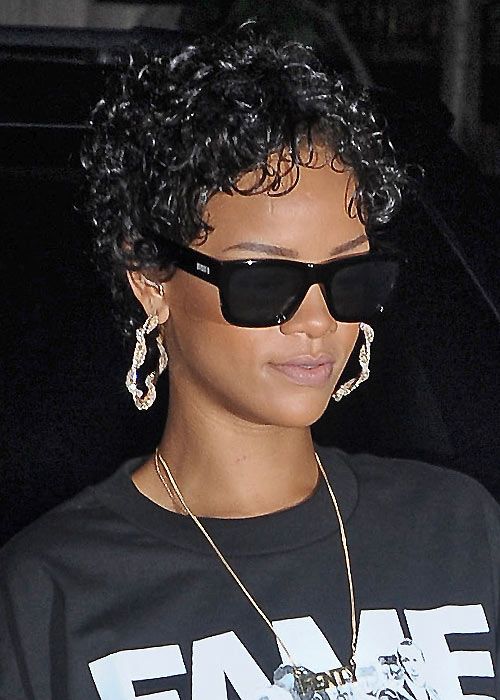 celebrities_pelo_natural_rihanna_2a