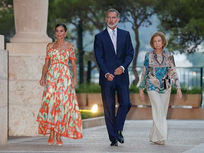 Los Reyes y doña Sofía en la recepción de Marivent