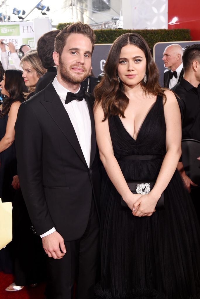 Molly Gordon with Ben Platt at the Golden Globe Awards, in January 2020 in Los Angeles