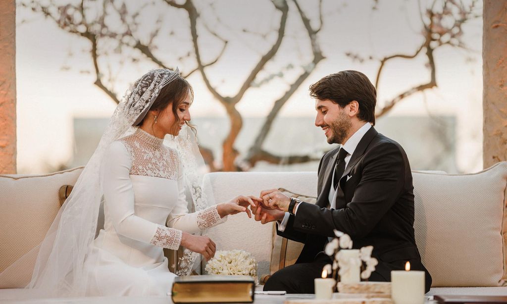 HO4103 Boda de Iman de Jordania