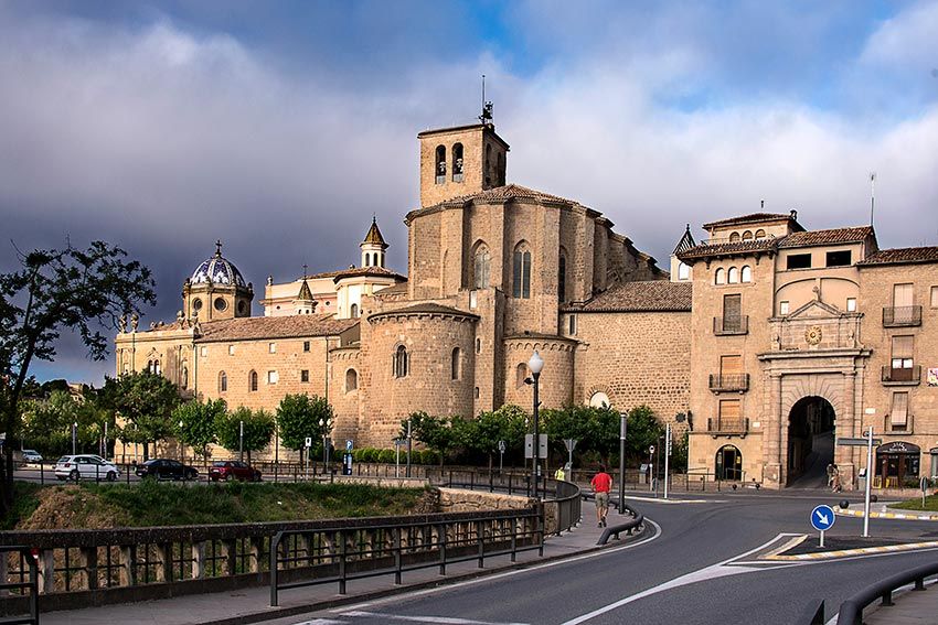 Panorámica del pueblo de Solsona y la Catedral