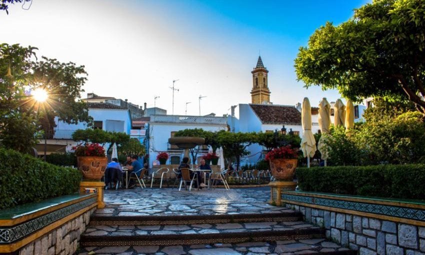 Plazas y calles son lugares de encuentro donde tapear en sus terrazas.