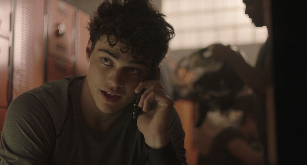 'Sierra Burges es una perdedora' fue uno los trabajos que dieron popularidad a Noah Centineo