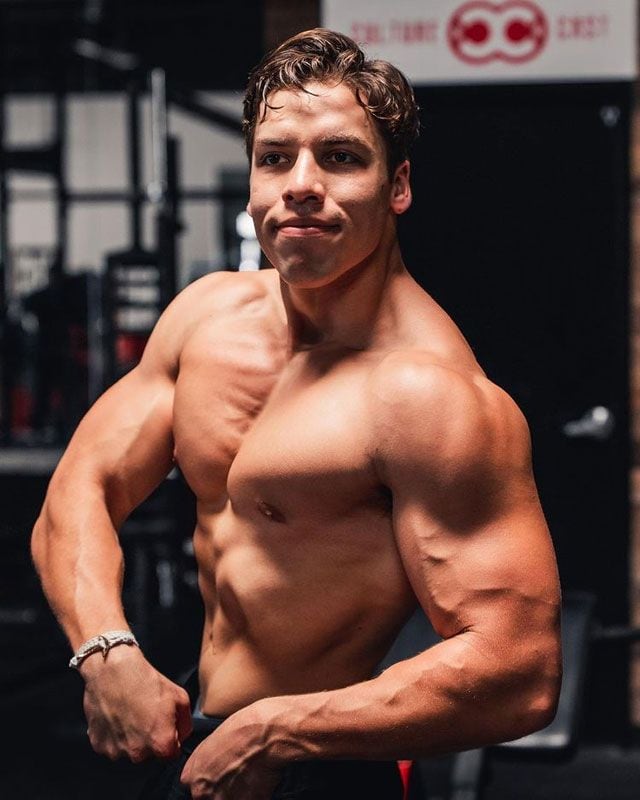 Josep Baena, hijo de Arnold Schwarzenegger