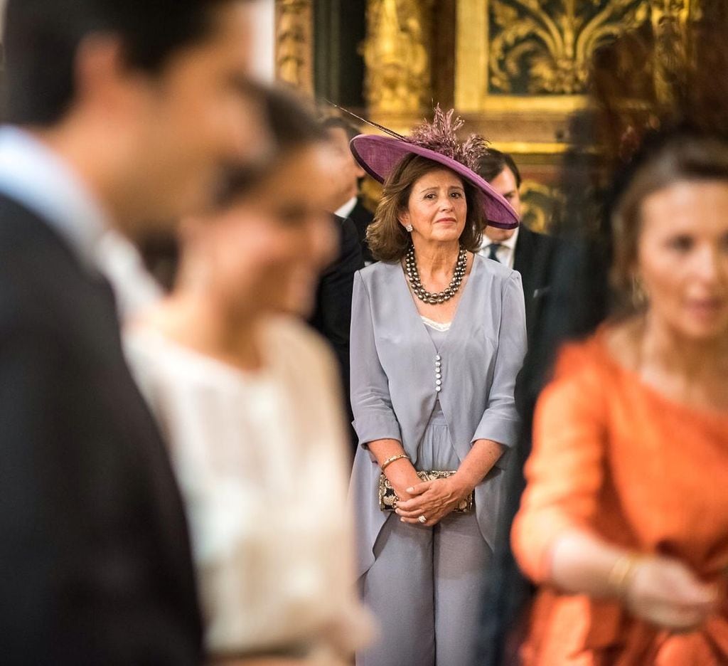 Tocados de invitada para madres de la novia plato